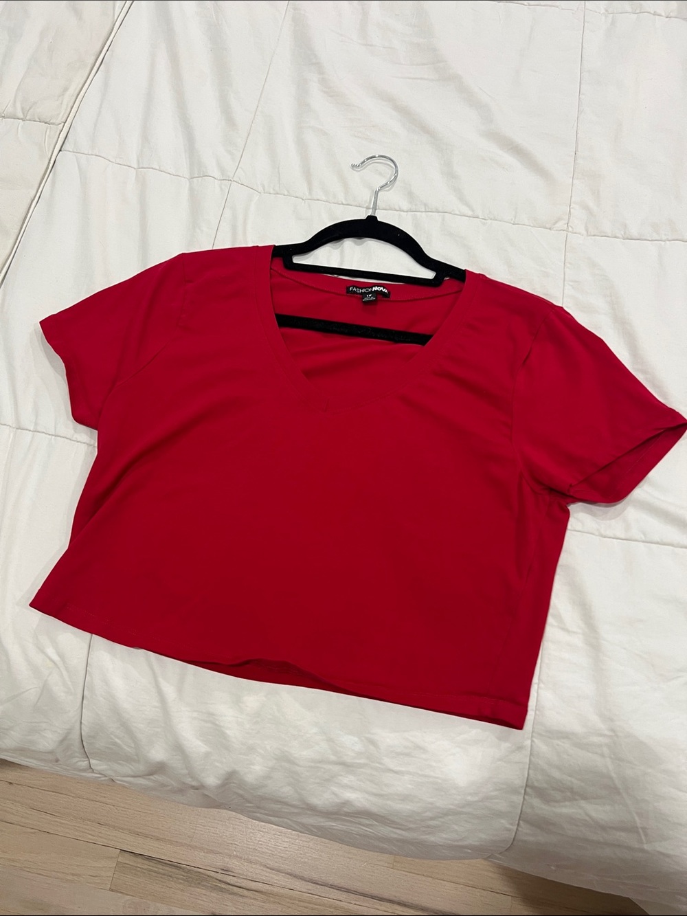 Fashion Nova Bold Red V-Neck Cropped Top